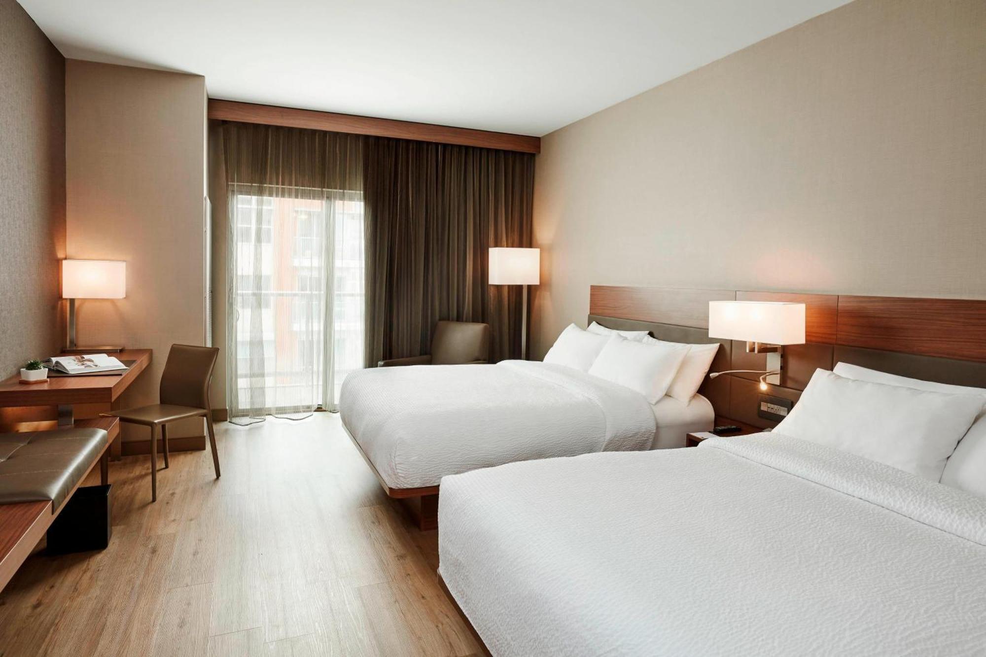 Ac By Marriott At The Banks Cincinnati